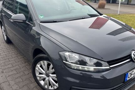 VW Golf 215.347 km 9.000 &euro; Rodgau 63110