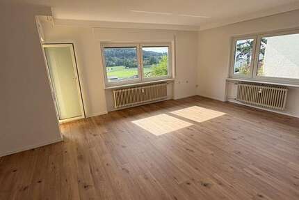 Wohnung Ortenberg - 3 Zimmer, 100 m&sup2;, 800&euro; | Angebot:27257268