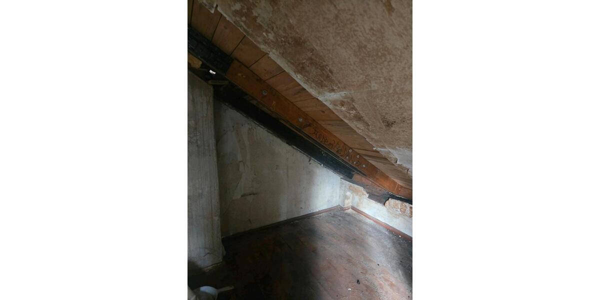 Einfamilienhaus Netzschkau - 5 Zimmer, 100 m&sup2;, 39.600&euro; | Angebot:27122742