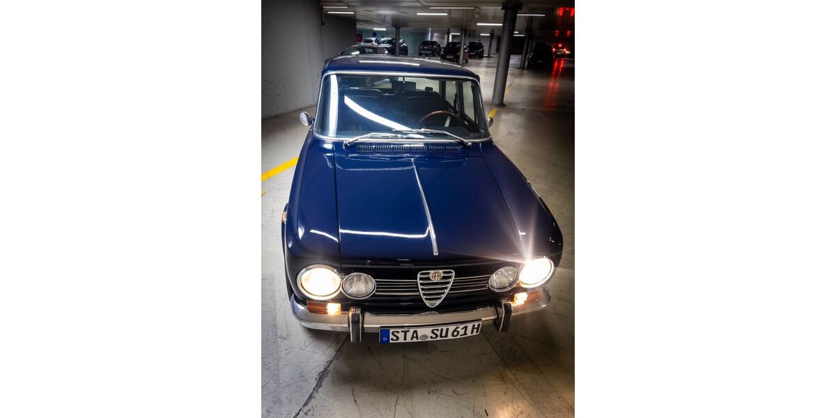 Alfa Romeo Giulia 7.800 km 29.900 € München 81543
