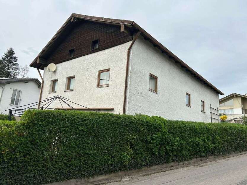 Haus zum Kaufen in Bad Griesbach im Rottal 140.000 € 100 m²