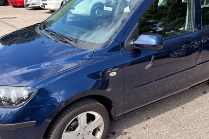 Mazda 2 68.000 km 2.990 &euro; München 81243