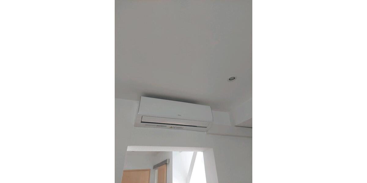 Dachgeschoßwohnung Essen Stadtbezirk IV - 1 Zimmer, 30 m&sup2;, 500&euro; | Angebot:25541310