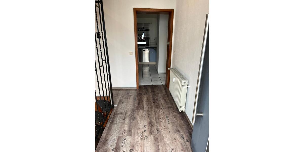Etagenwohnung Kirchhain - 4 Zimmer, 70 m&sup2;, 830&euro; | Angebot:26066893