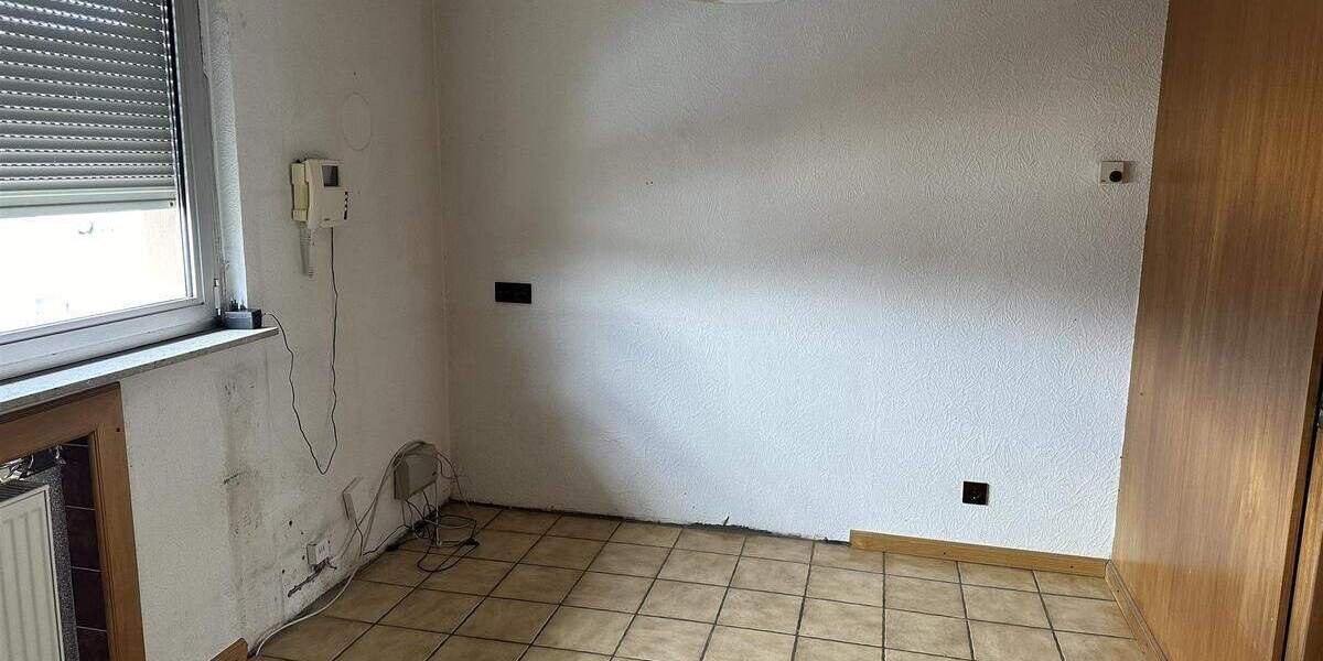 Einfamilienhaus Idar-Oberstein Oberstein - 4 Zimmer, 90 m&sup2;, 85.000&euro; | Angebot:25693872
