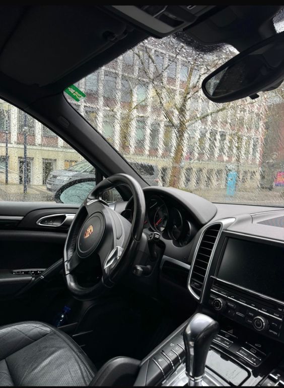 Porsche Cayenne 197.000 km 21.500 € Dortmund 44339