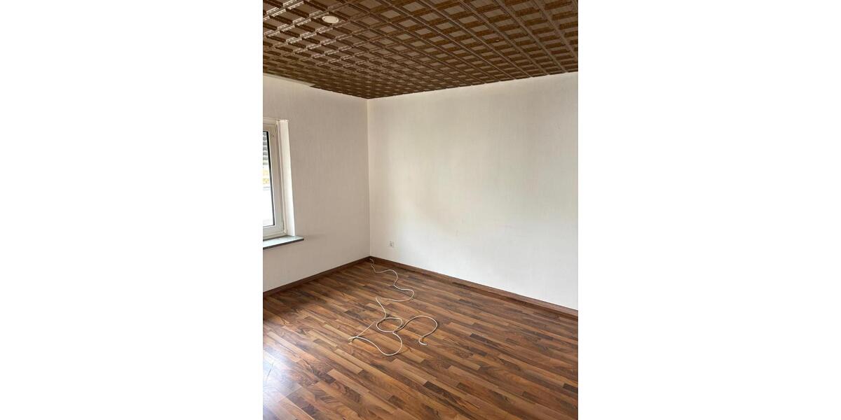 Einfamilienhaus Küps - 8 Zimmer, 160 m&sup2;, 135.000&euro; | Angebot:27050049