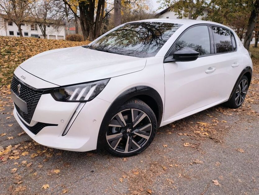 Peugeot 208 79.500 km 15.200 € Plochingen 73207