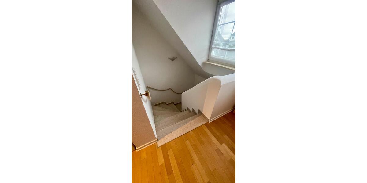 Dachgeschoßwohnung Langen (Hessen) - 3 Zimmer, 110 m&sup2;, 1.490&euro; | Angebot:26020935