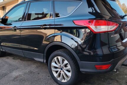 Ford Kuga 185.000 km 8.999 &euro; St. Johann 72813