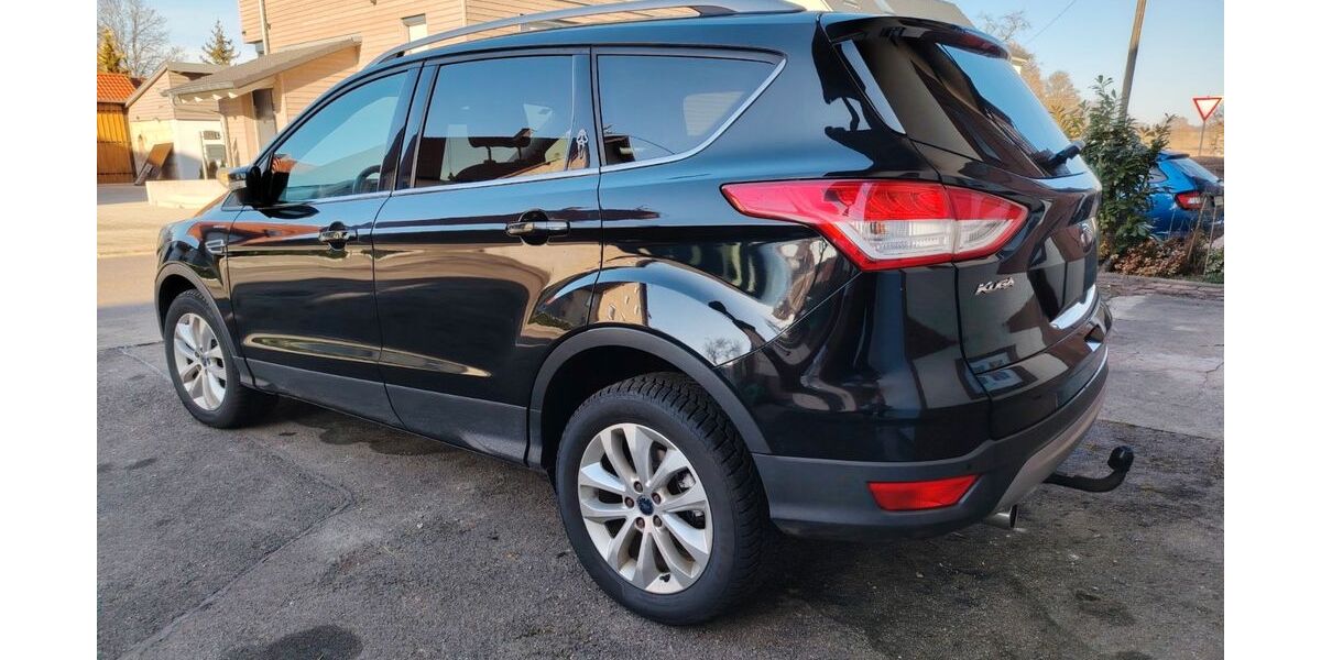 Ford Kuga 185.000 km 8.999 &euro; St. Johann 72813