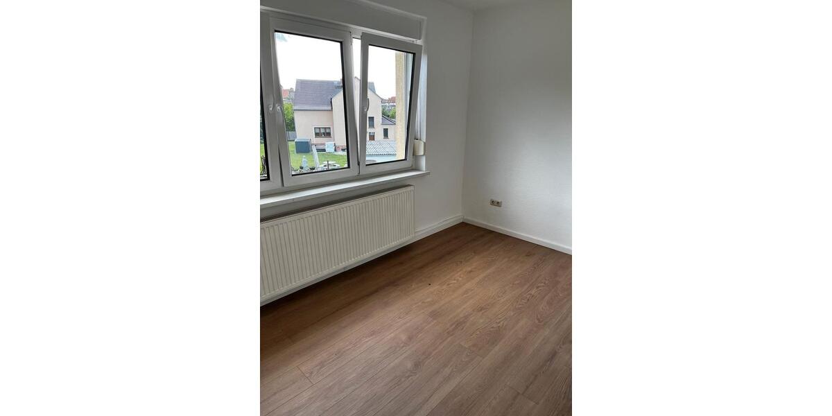 Etagenwohnung Löwenberger Land - 4 Zimmer, 90 m&sup2;, 900&euro; | Angebot:26679697