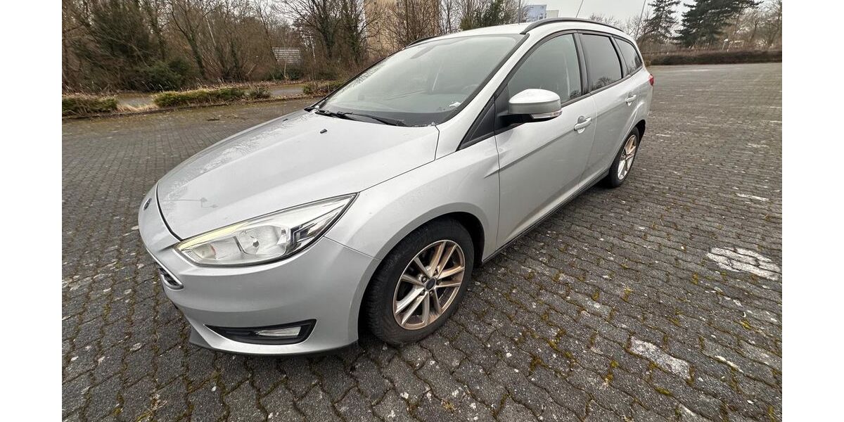 Ford Focus 218.000 km 3.750 &euro; Hanau 63452