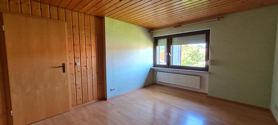 Mehrfamilienhaus, Wohnhaus Ottweiler - 8 Zimmer, 210 m&sup2;, 280.000&euro; | Angebot:26956391