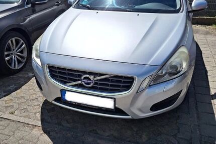 Volvo V60 228.000 km 7.300 &euro; Harthausen 67376
