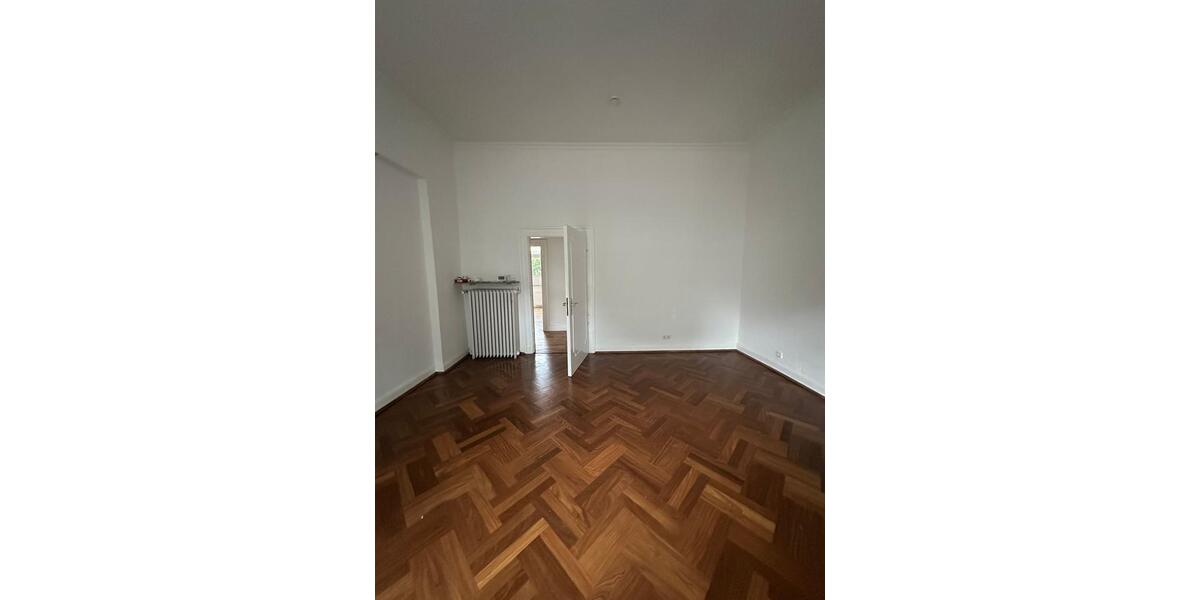 Etagenwohnung Schwelm - 3 Zimmer, 120 m&sup2;, 840&euro; | Angebot:26680350