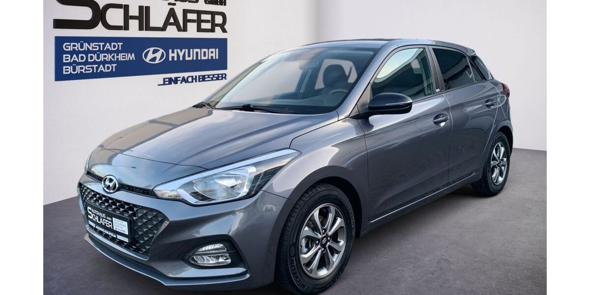 Hyundai i20 28.826 km 12.490 &euro; Bad Dürkheim 67098