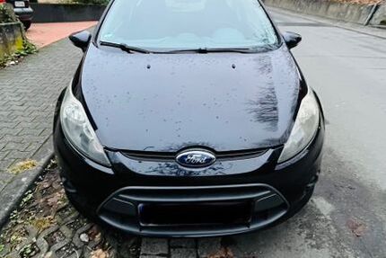 Ford Fiesta 178.000 km 3.900 &euro; Diez 65582