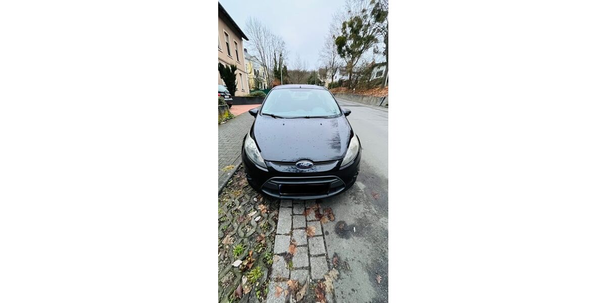 Ford Fiesta 178.000 km 3.900 &euro; Diez 65582