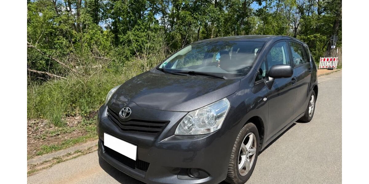 Toyota Verso 214.124 km 4.500 &euro; Griesheim 64347