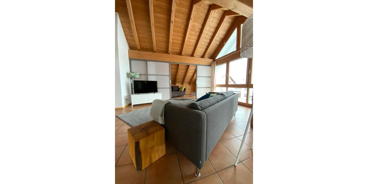 Dachgeschoßwohnung Penzberg - 2 Zimmer, 82 m&sup2;, 1.800&euro; | Angebot:25144635