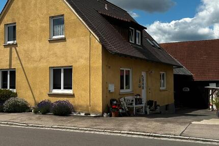 Bauernhaus mit landwirtschaftlichem Anwesen - provisionsfrei zimmer