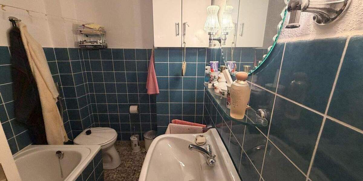 Etagenwohnung Remscheid Innen - 3 Zimmer, 68 m&sup2;, 158.000&euro; | Angebot:24424324