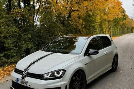 VW Golf 94.000 km 29.200 &euro; Unterschleißheim 85716