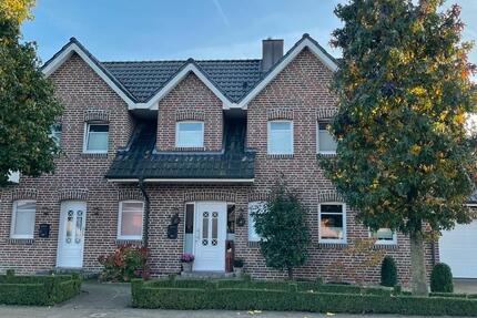 Haus Bösel - 12 Zimmer, 300 m&sup2;, 579.000&euro; | Angebot:26223376