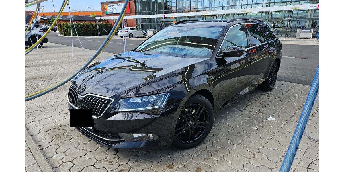 Skoda Superb 217.000 km 14.500 &euro; Kerken 47647