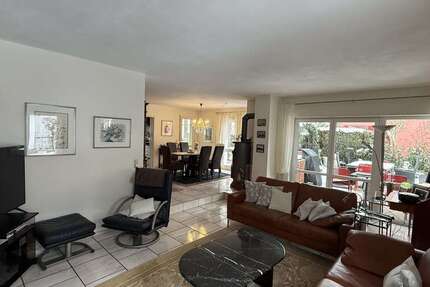 Haus zum Kaufen in Ravensburg 750.000 € 229 m² 9.5 zimmer