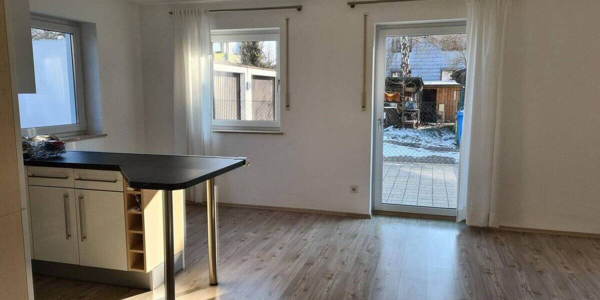 Etagenwohnung Ingolstadt Südost - 2 Zimmer, 65 m&sup2;, 990&euro; | Angebot:26805704