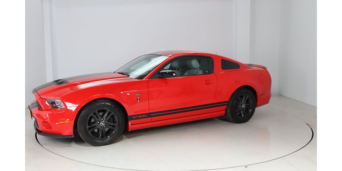 Ford Mustang 148.970 km 14.490 &euro; Dresden 01237