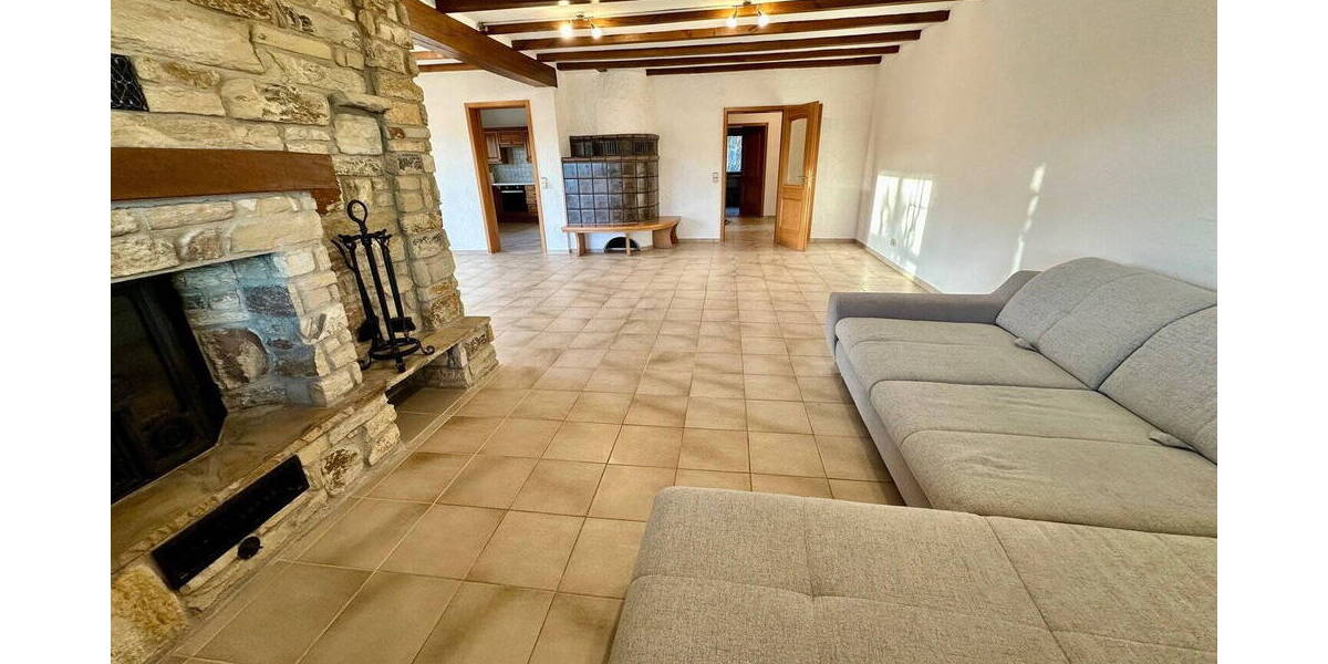 Etagenwohnung Aichtal Aich - 3 Zimmer, 150 m&sup2;, 2.100&euro; | Angebot:25944663