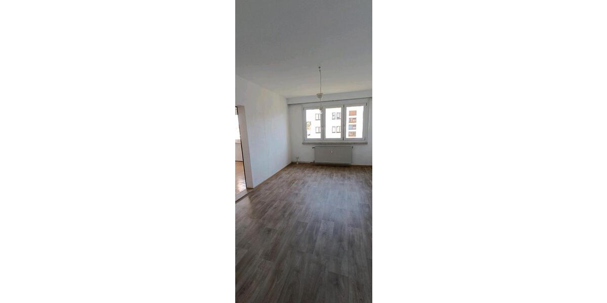 Etagenwohnung Oelsnitz (Vogtland) - 2 Zimmer, 49 m&sup2;, 275&euro; | Angebot:26413650