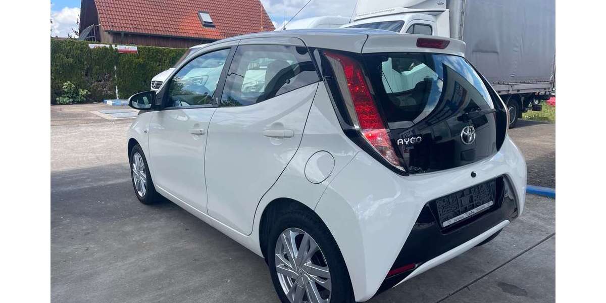 Toyota Aygo 113.247 km 9.099 &euro; Wassertrüdingen 91717