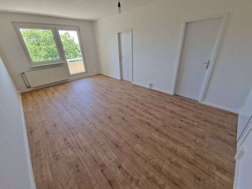 Wohnung zum Mieten in Magdeburg 375 € 58.5 m²
