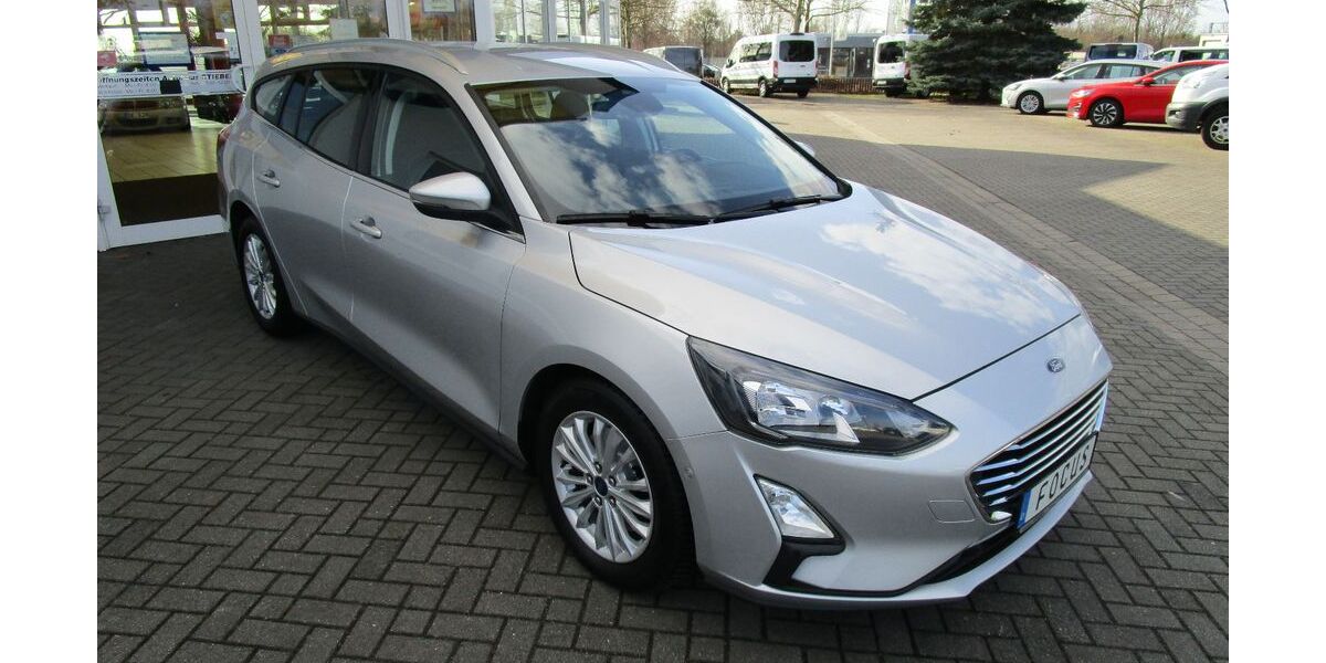 Ford Focus 80.000 km 13.590 &euro; Dessau-Roßlau 06847