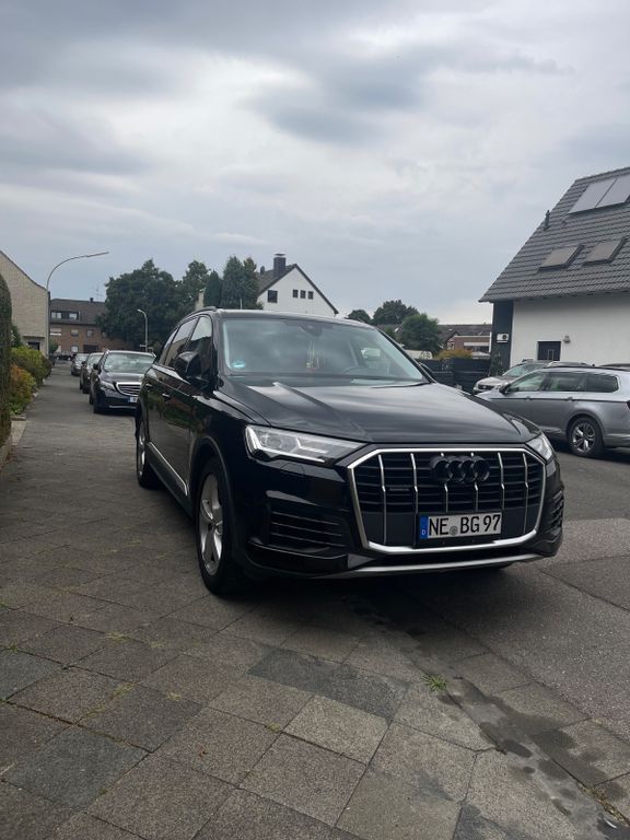 Audi Q7 95.000 km 51.800 € Jüchen 41363