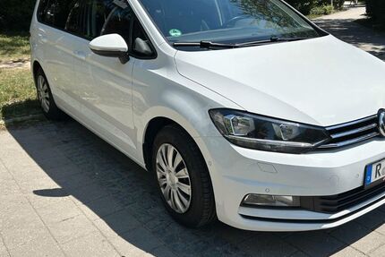 VW Touran 102.437 km 18.300 &euro; Regensburg 93049