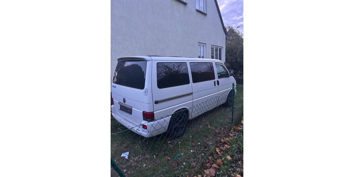 VW T4 Caravelle 554.008 km 2.500 &euro; Rechlin 17248