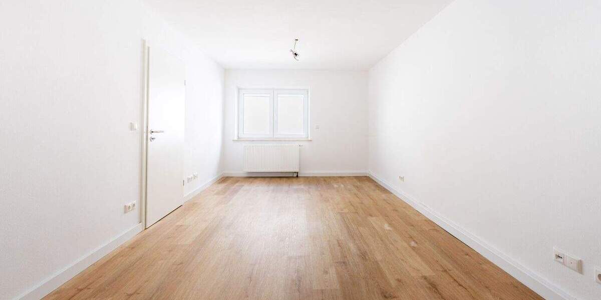 Reihenmittelhaus Straubing - 4 Zimmer, 121 m&sup2;, 1.140&euro; | Angebot:25399325