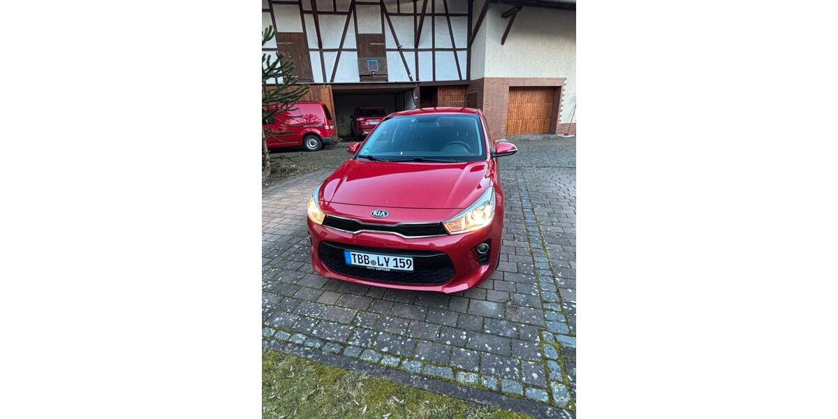 Kia Rio 95.000 km 7.600 &euro; Wölfersheim 61200