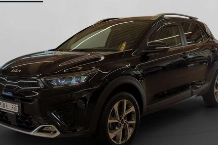 Kia Stonic 50.000 km 19.250 € Leverkusen 51381