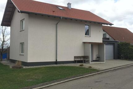 Haus Stetten am kalten Markt - 5 Zimmer, 105 m&sup2;, 1.100&euro; | Angebot:26103379