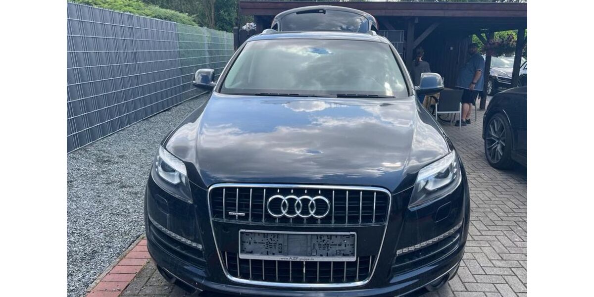 Audi Q7 236.000 km 13.500 &euro; Neumünster 24536