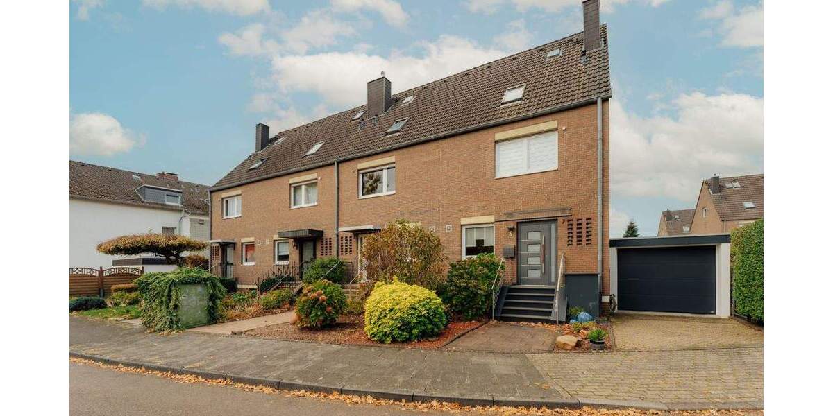 Reihenmittelhaus Leverkusen Schlebusch - 4 Zimmer, 111 m&sup2;, 390.000&euro; | Angebot:24450926