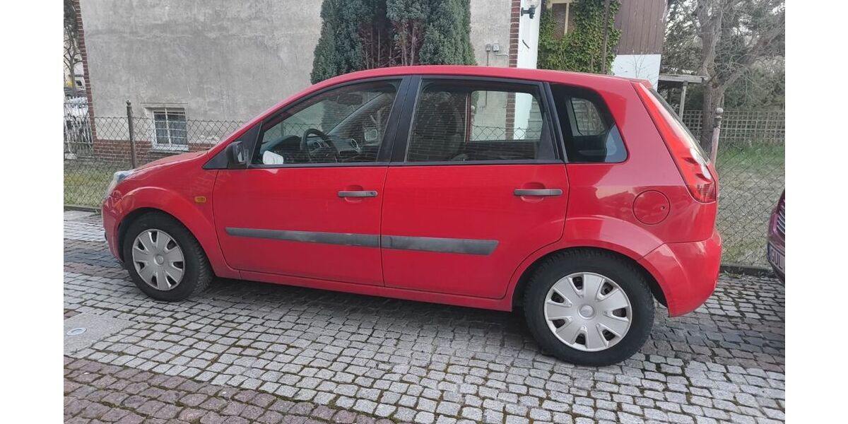 Ford Fiesta 370.000 km 900 &euro; Potsdam 14480