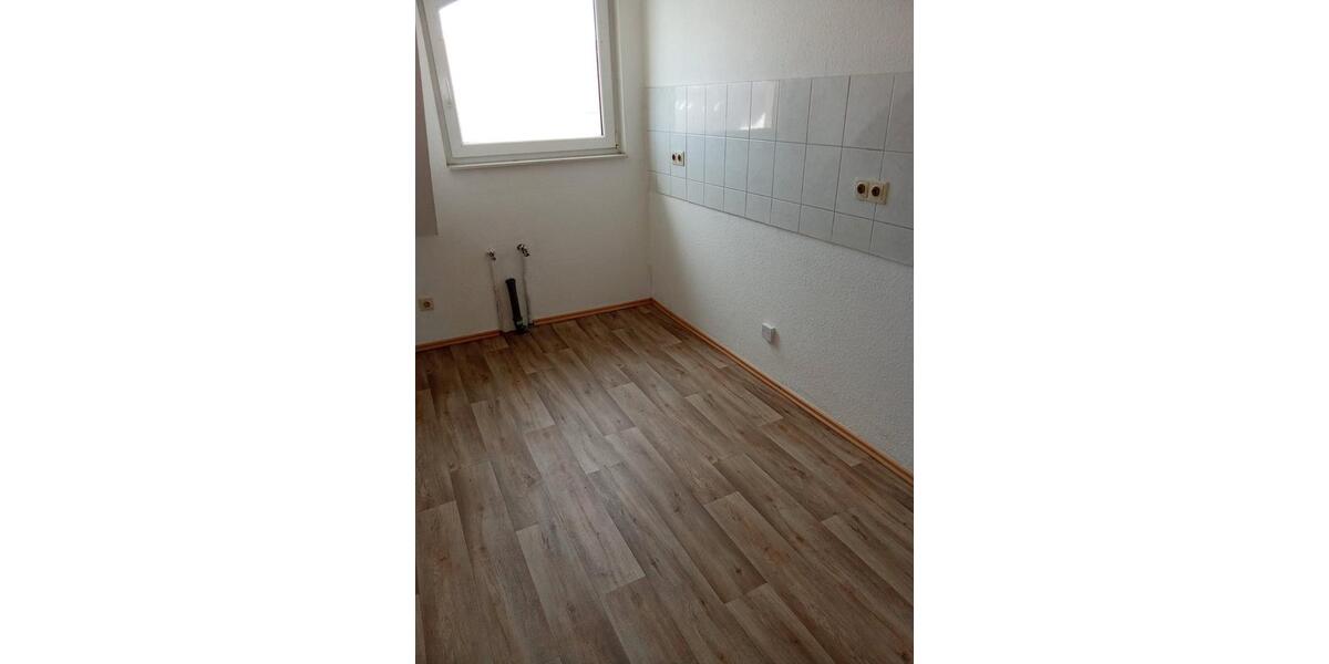 Dachgeschoßwohnung Hameln Kernstadt - 3 Zimmer, 77 m&sup2;, 550&euro; | Angebot:26476296