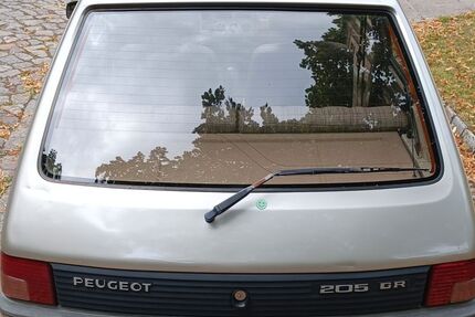 Peugeot 205 185.000 km 1.990 &euro; Hamburg 20144